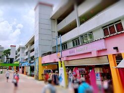 Ang Mo Kio Avenue 8 (D20), Shop House #561800771